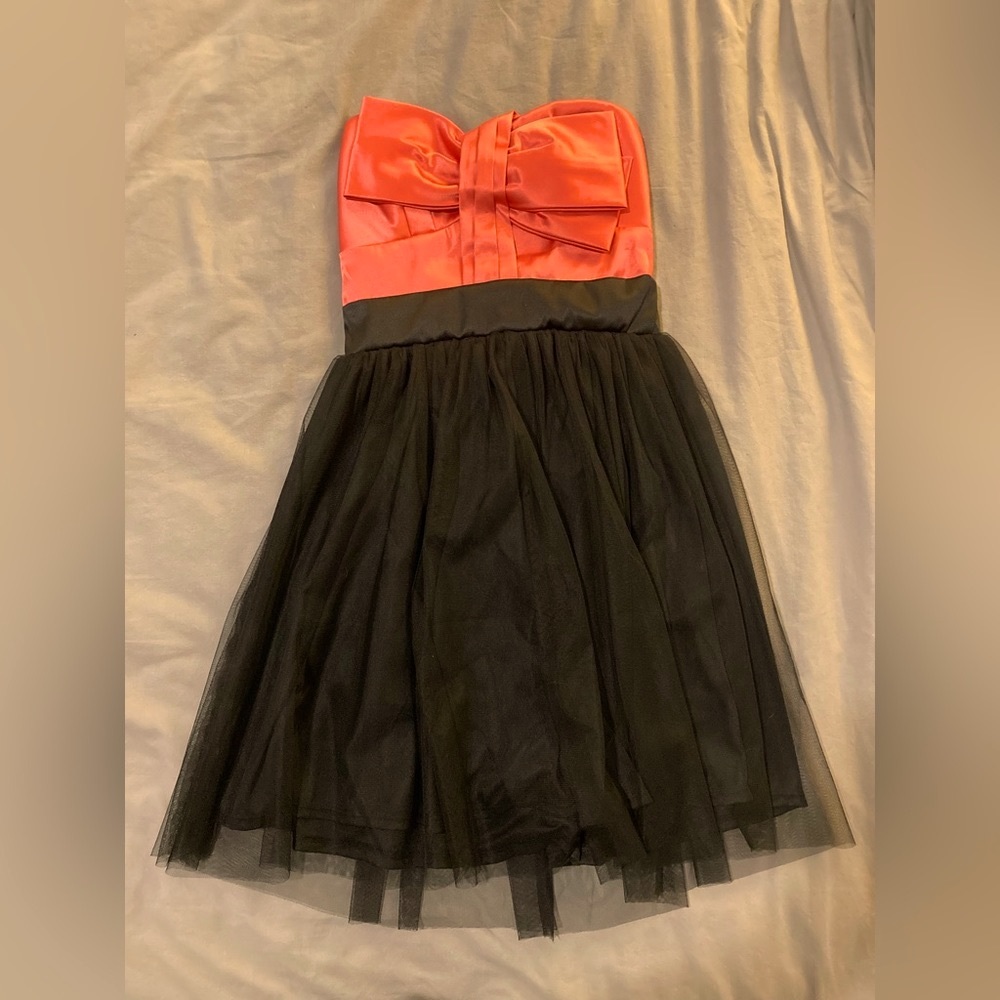 Modcloth Mystic sz S strapless 80s-style party dress in black and coral